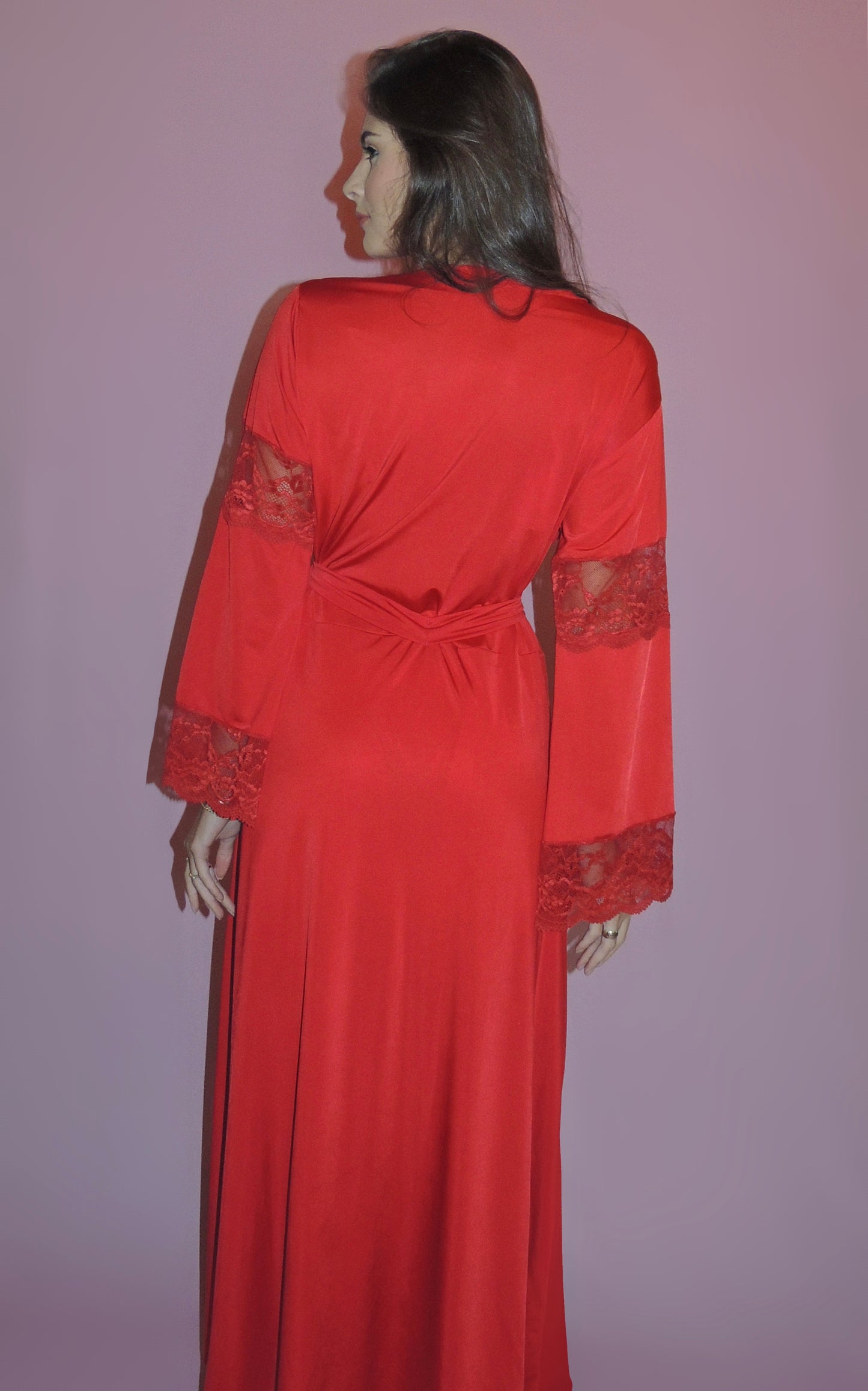 ROBE LONGO VERMELHO COM RENDA
