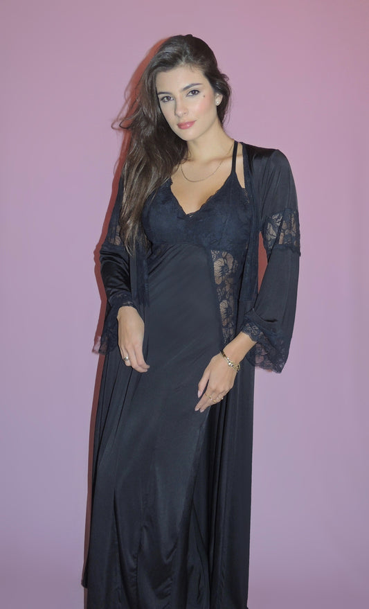 CAMISOLA LONGA PRETA COM RENDA
